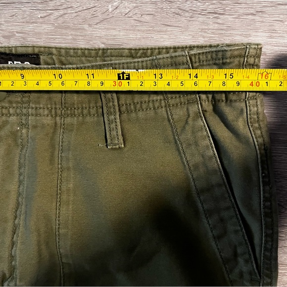 Urban Outfitters BDG Dayton Herringbone Twill Pants Olive Green Size 32 Classic - Picture 4 of 13